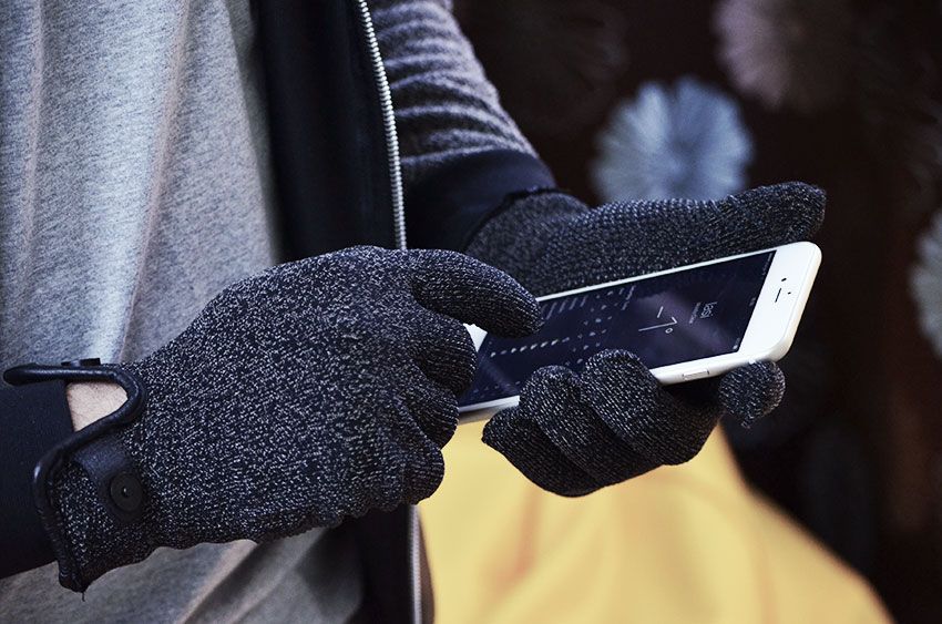 Fieldscale_com's tweet photo. Why touch screens don’t work most of the times that I have gloves on?

https://t.co/cQea1Cfszz https://t.co/NFvS8acqpB