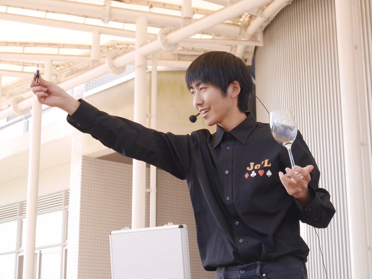 広島大学 Jack O Lantern On Twitter メンバー紹介 次は 爽やかスマイル このサークルの副部長を紹介します シャア 工学部 新3年生 シンブル マジックに興味があったのと新しいことを初めてみたかったから 何か新しいことしたいなって思ってる人