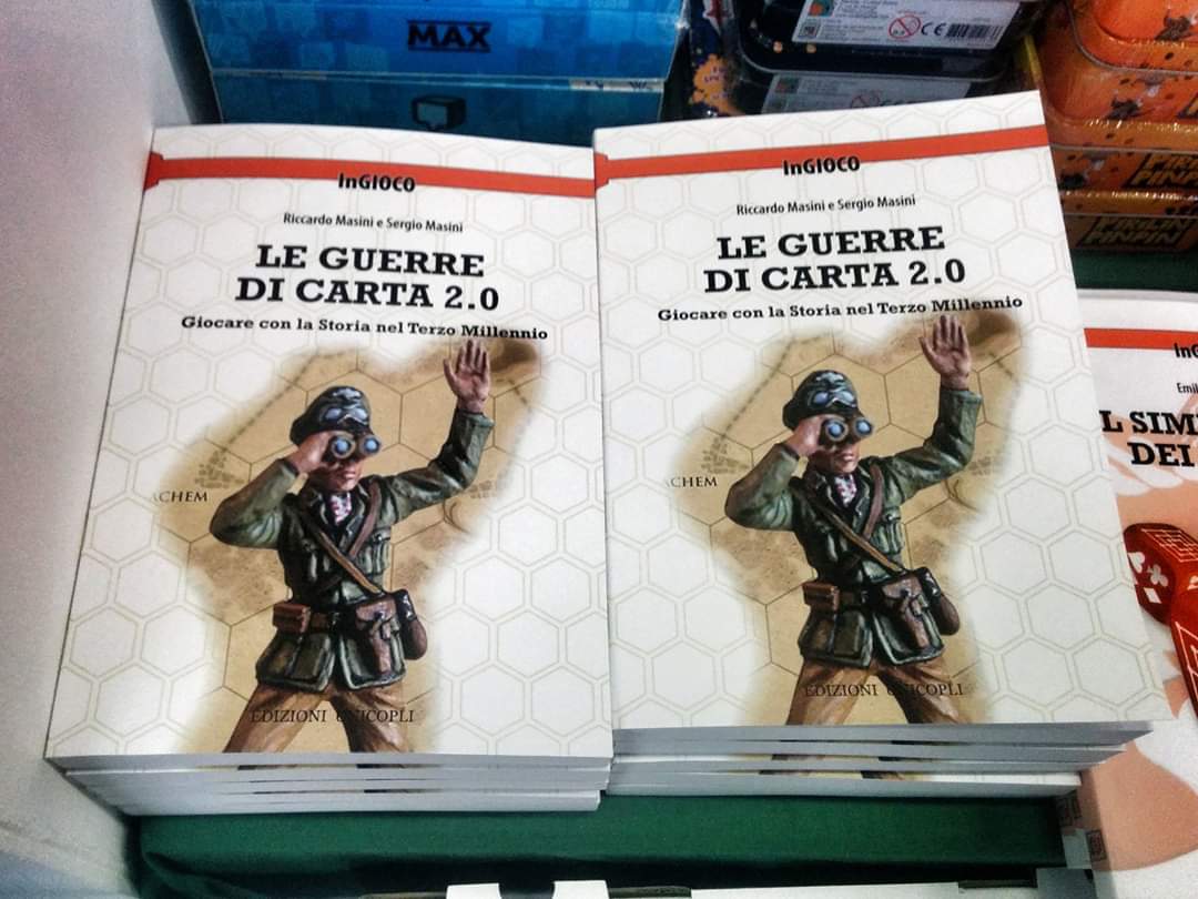 RMasini_WLOG's tweet image. Due anni fa, a Modena, lo vedevo per la prima volta sugli scaffali. 285 pagine che, oggettivamente, hanno fatti prendere una piega diversa alla mia vita.
E abbiamo appena cominciato...
#leguerredicarta #wargame #ModenaPlay #boardgames