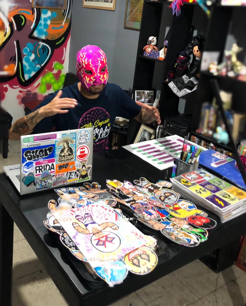 MiSagrada's tweet photo. #DetrasDeCamaras con Struendo 

En épocas de #CuarentenaTotal #QuedateEnTuCasa viendo todo sobre la Lucha Libre https://t.co/DEq3hPnBGc