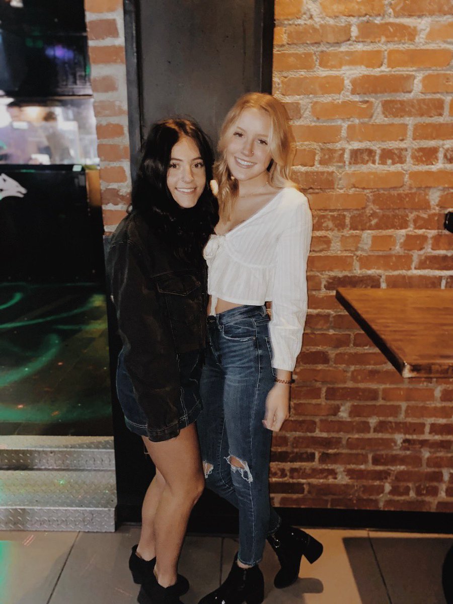 baileyk77's tweet photo. Happy 20th birthday to the prettiest, funniest, sweetest, best friend ever. I love you so much and Idk what I’d do without you! 💕❤️ https://t.co/KLRfUTBjS6