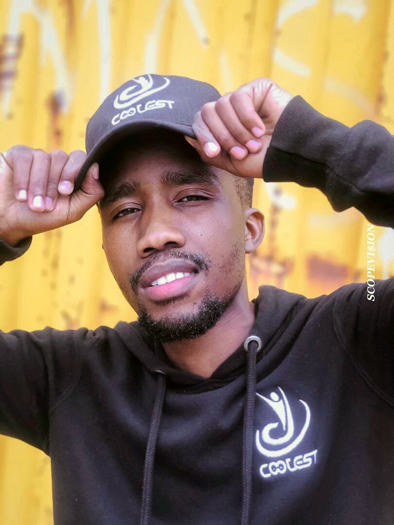 Atm_SkyGuy's tweet photo. Atm SkyGuy 🚀
📸: @JKush_BW 
#Coolest #ScopeVision
#ntshalamoragobw https://t.co/7l7JYituga