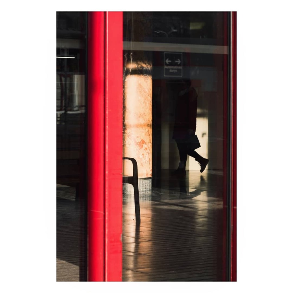 majomatej's tweet photo. 🚶‍♂️
..
Vilnius, Lithuania, Jan 2020
..
#trainstation #walking #shadows #highlights #highcontrast #travel#streets_in_motion #streetandmoody #vilnius #lithuania #travelphotography #streets #streettogether #streetizm #street_photography #streetoftheday #st… https://t.co/AHdres0Gjq https://t.co/dcAnuV1SOH