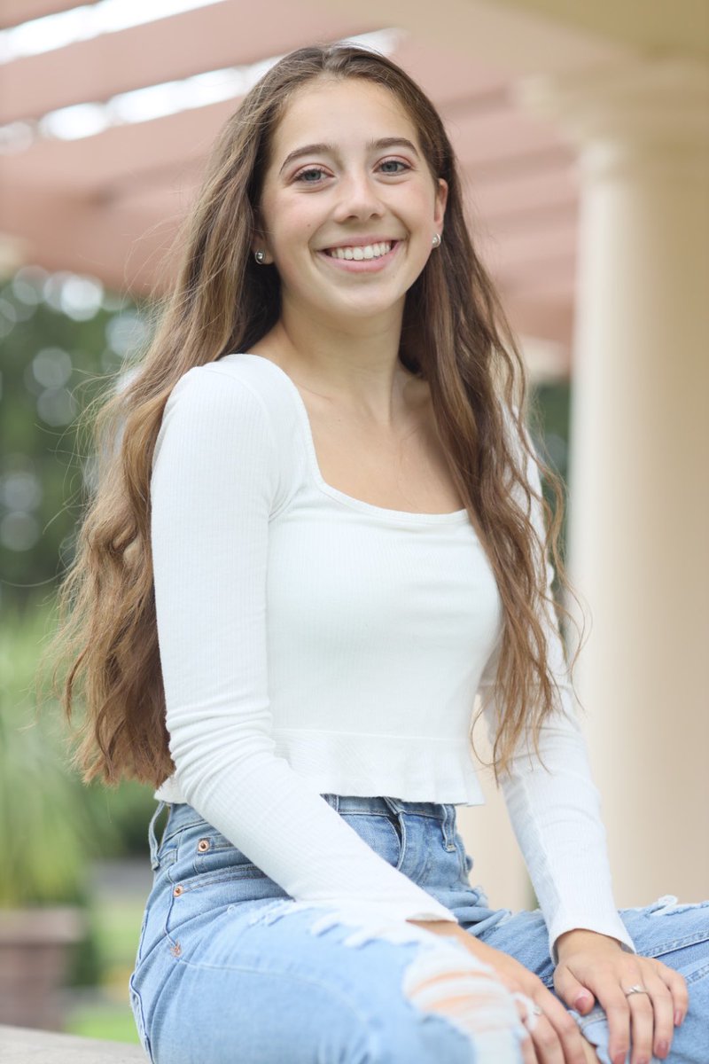 CoachDewart's tweet photo. 🧡Senior Spotlight - Sennett Turner🖤 Sennett was the Indoor Section V Class C Champion in the 3000m run &amp; finished 6th at State Qualifiers. She has committed to running cross country &amp; track for the University of Rochester and will study biology #waterlootf #prideinourtribe https://t.co/3bp4zNCD17