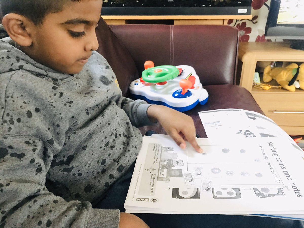 Shikha19107524's tweet image. @Mrs_LurinskyP1C learning about money and math🧮💷 we learnt adding and taking away through a different way by playing snakes and ladders👏🏽✍🏽 #homeschooling #sps2020 #loveformath