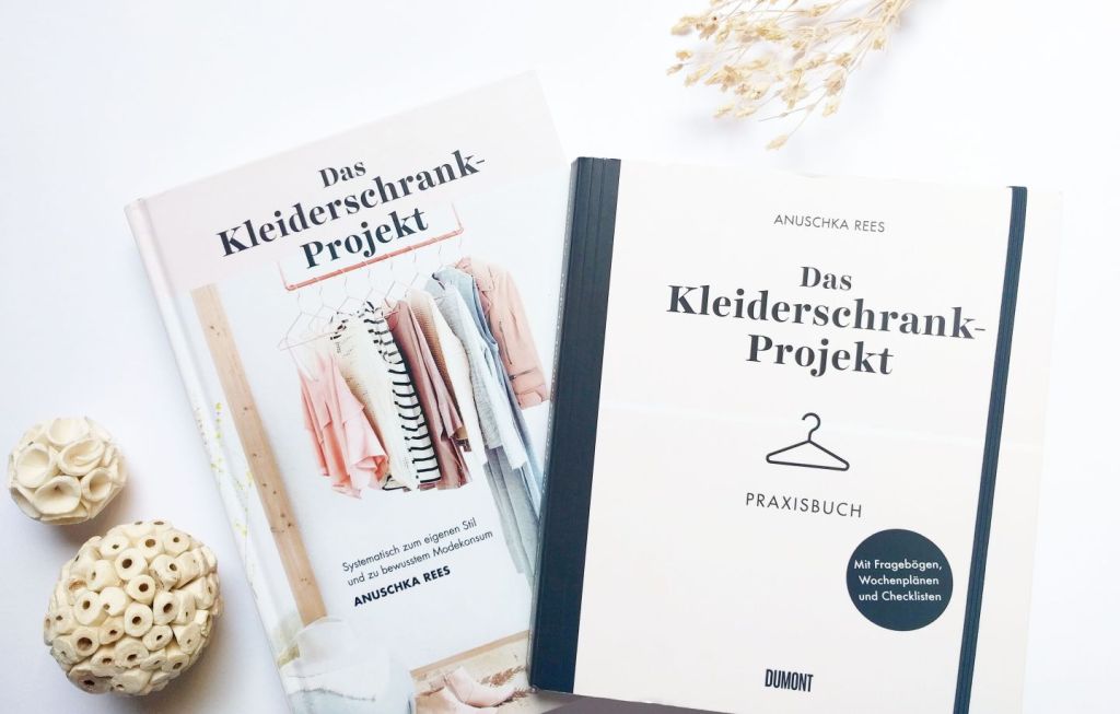 PanTauBooks's tweet photo. “Das Kleiderschrank-Projekt” von Anschuschka Rees https://t.co/jjIbPdSCIX https://t.co/BKeHzSqEjB