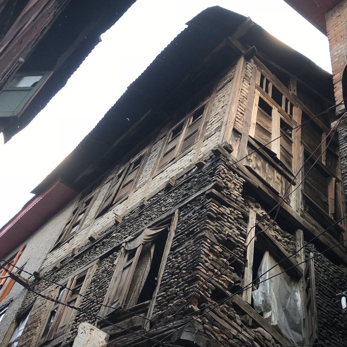 More shehr-e-khaas.Importantly perhaps, these are photos from my walks in the congested heart of the city. These are or were homes of ordinary Kashmiris, some working class, some affluent.Like most people, I value our heritage houses but my heart is elsewhere.