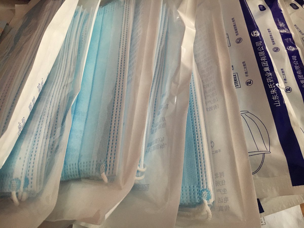 mr_lioo's tweet photo. @realDonaldTrump Who need masks N95masks please contact me！！！i can provide N95 masks for you！！！ https://t.co/9uy1PJpJrE