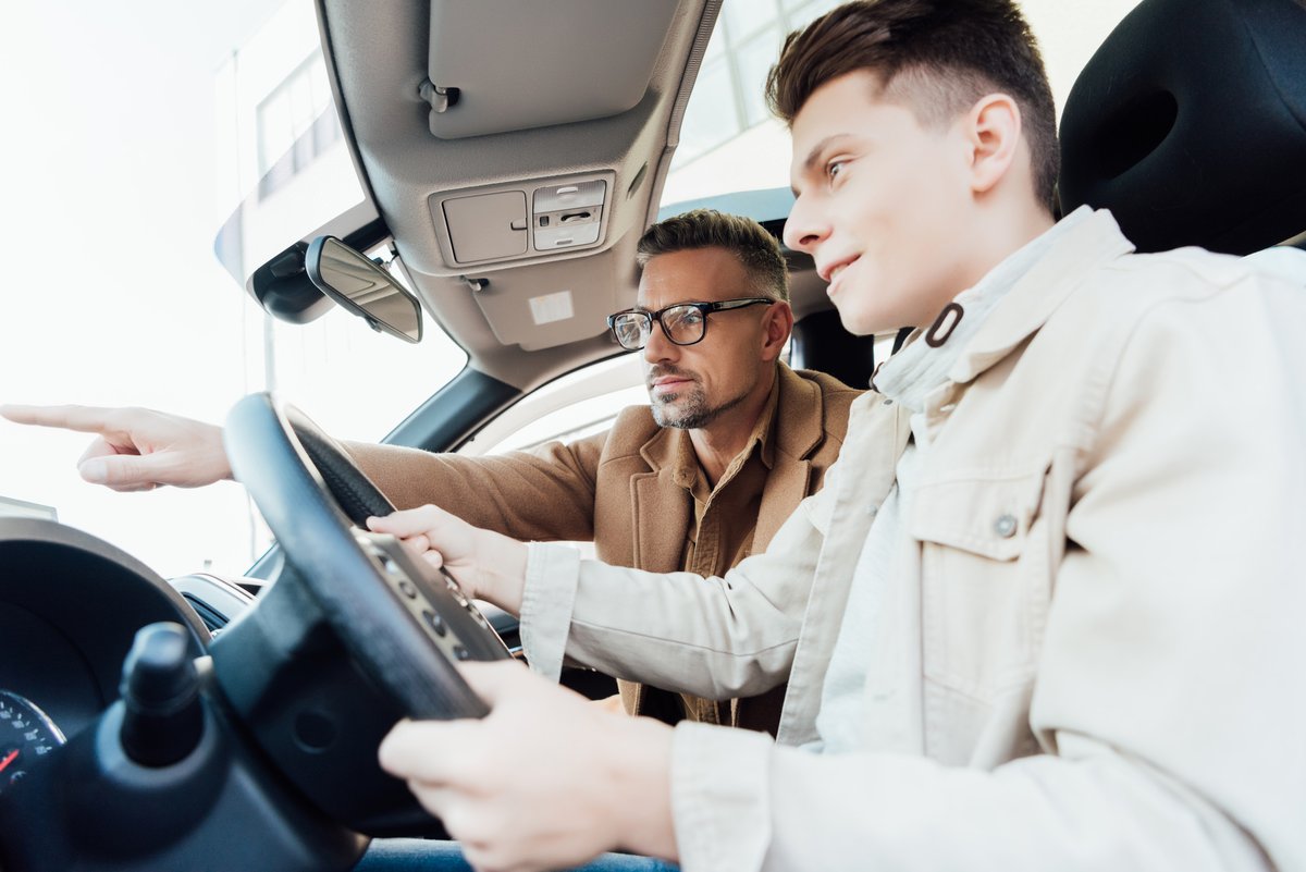 EatonDriving's tweet photo. Looking for something to do? Just because driving schools are temporarily suspended a great activity now is to practice your driving skills with your parents so you can keep these skills up that you have learned. https://t.co/dONT9BqNWm
