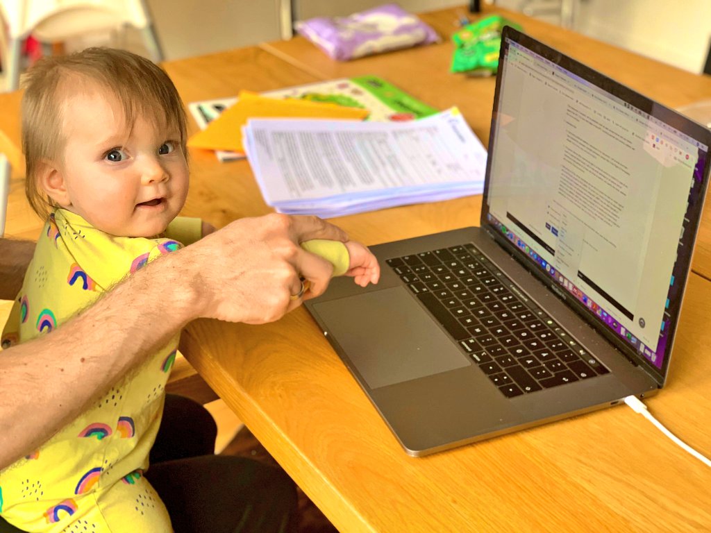 anwarulhaq913's tweet photo. She is submitting her first assignment attached with final year project report. Online classes are going well. 😂
#homeschooling #lockdowneffect
#covid_19 #ShameOnHEC https://t.co/08JAzin1ZE