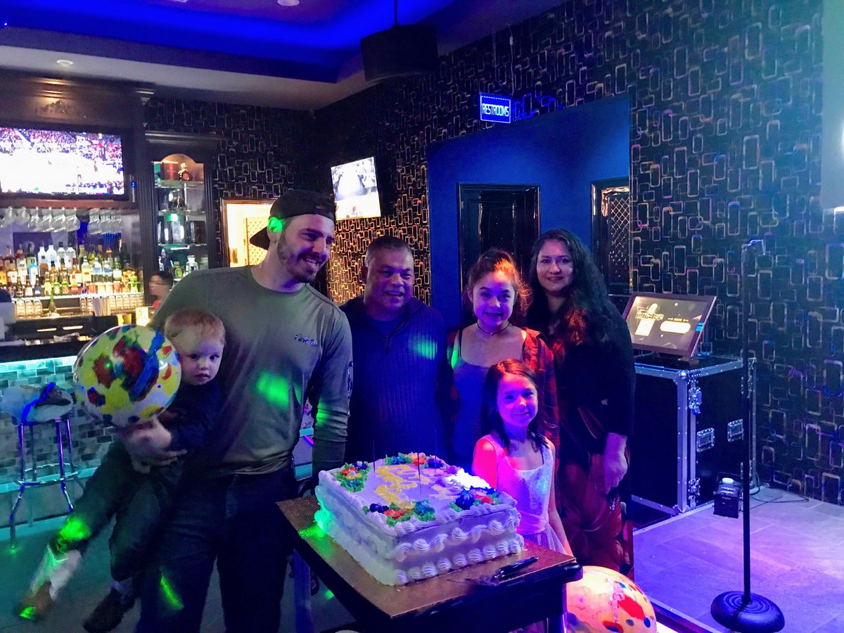 MomFreethinker's tweet photo. 2 years ago our big birthday bash, five of us have birthdays in April This was Vu'd 50th birthday and his last, he died from a horrible accident 3 months later!  😥 https://t.co/nRMakKK2Vi