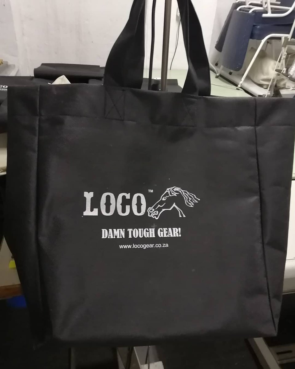 runlocoruncrazy's tweet photo. Branding bags for @locogear_sa horse blankets

Bandit did quality control and checked everything was set up right for the test prints. Now to sew up the bags and they are ready to go

#locohorsegear #runloco #hustle #screenprinting #horse #bags #adventurewithme https://t.co/3pMpTWbbQW
