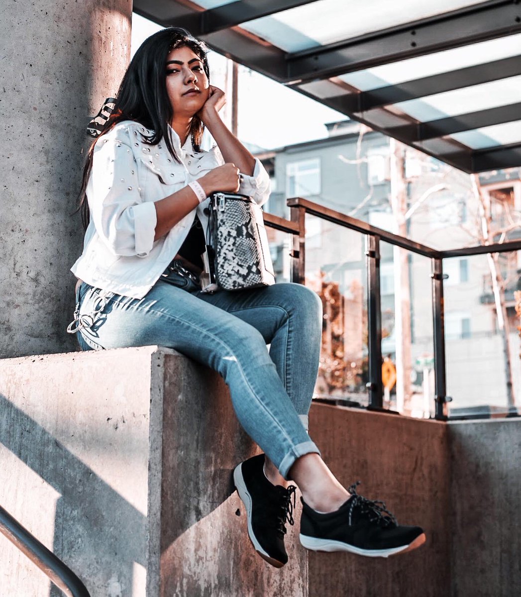 panachemania's tweet photo. These fun and comfy shoes from @dansko @Zappos are just perfect for everyday. Also some of the perks of shopping from @Zappos are free and fast shipping, Impeccable customer service and 365 day return policy #GotItOnZappos #DanskoStyle #Dansko #clogs #JustYourFavorites #Sponsored https://t.co/tDZvtCLBHw