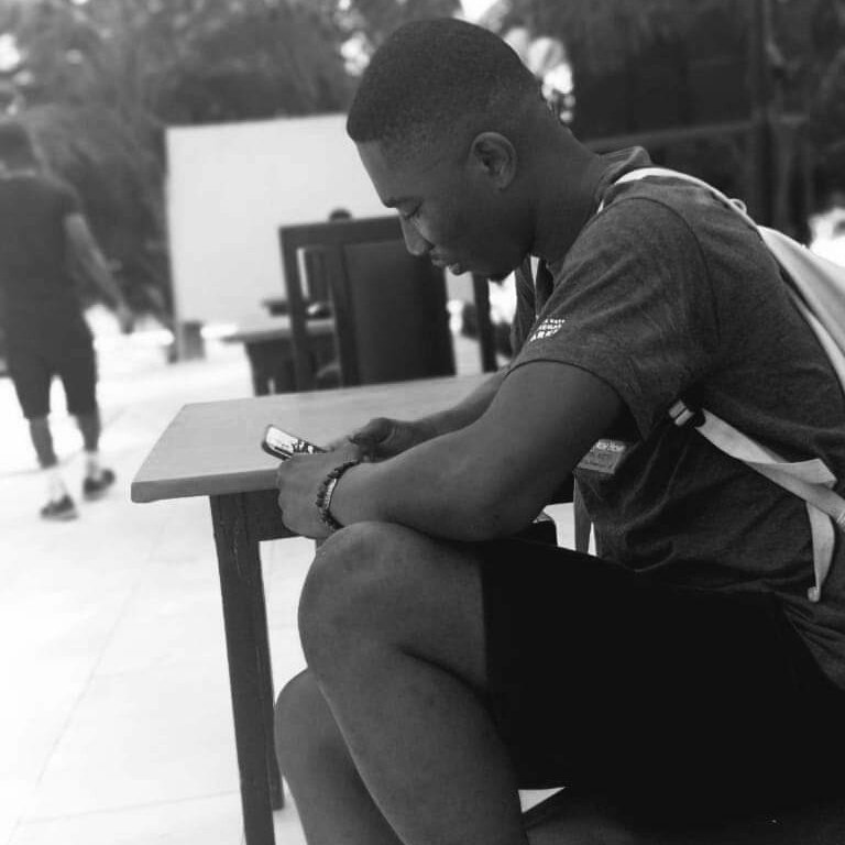 TunechieT's tweet photo. #NewProfilePic https://t.co/34XBnDte07