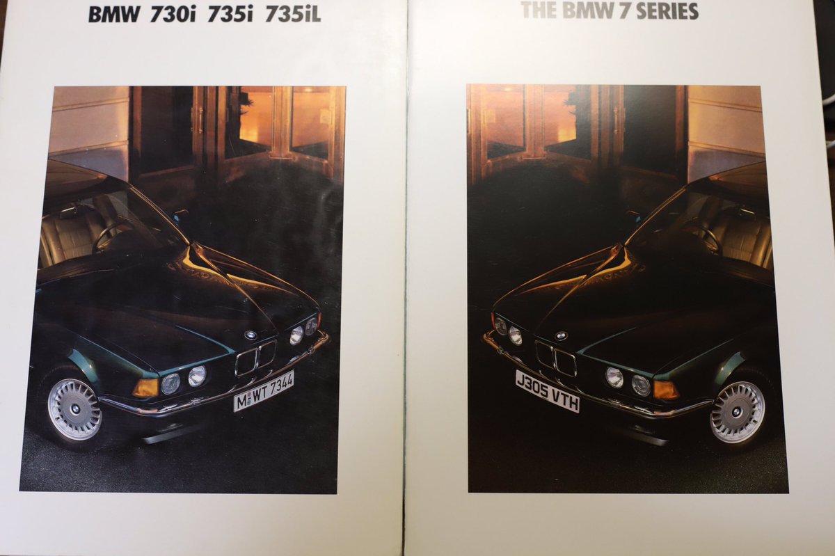 19bmw5i 右ハンドルといえば Uk仕様のカタログだけ写真を反転させハンドル位置を変えていた時期がありました Uk版 社内カタログ言語コード 21 とjpn版 同 70 の比較 同じ英語表記でも一般輸出版 同 は左ハンドルのままの写真が使われています