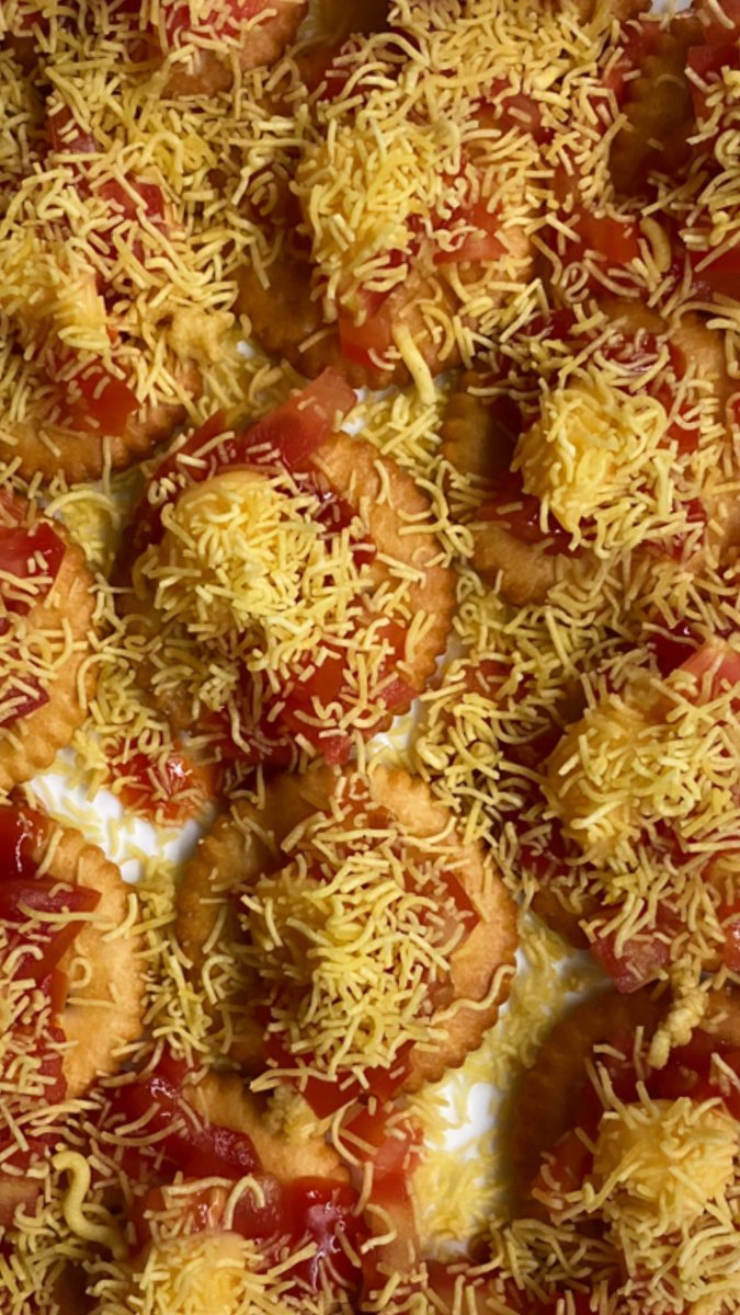 TheCulinaryBox_'s tweet photo. Who else is a fan of Monaco with topping? 
What is your favourite topping combination? 

#parlemonaco #monacowithtopping #monaco #foodie #foodlovers #snackathome #QuarantineAndChill #fooblog #ChildhoodMemories @officialparleg @parlegmo https://t.co/nxXn8axu7C