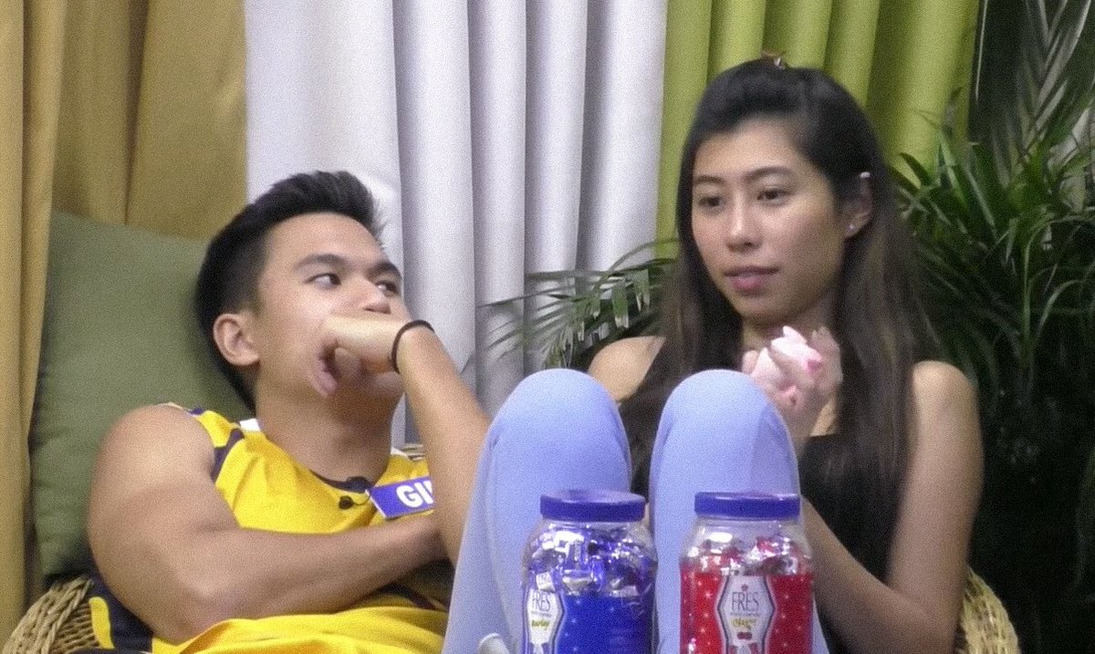 wittykiara's tweet photo. tinginan pa ah HAHAHAHHAHA balik na kayo sa bnk 

Happy10MONthship KIANOs https://t.co/9XcJfQH4gl