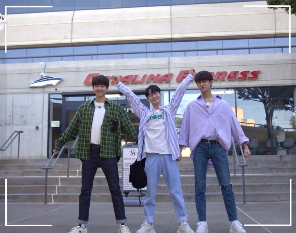 muk0312's tweet photo. 매주 월화 6시 시즌앱으로 우정즈 보기🍓❤️
#우정즈_비하인드_스튜디오씰룩
#인싸투어_카탈리나섬_LIKEIT
이세상사람들 김민규 귀여운거 다 알아주세요,, https://t.co/3Vpl6B0yrS