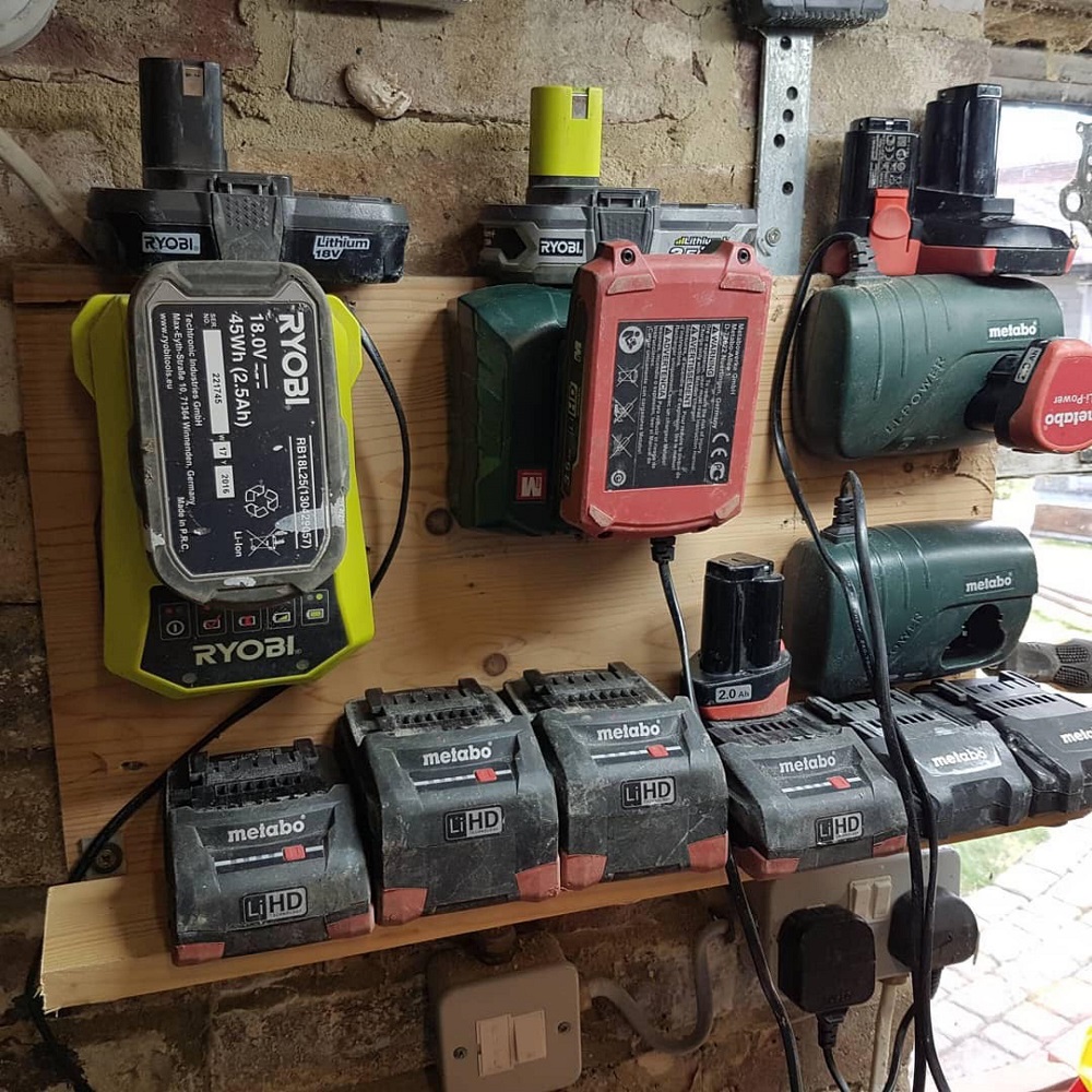 MetaboUK's tweet image. Metabo Monday with Richard Palmer&apos;s Metabo charging station ✅

#metabouk
