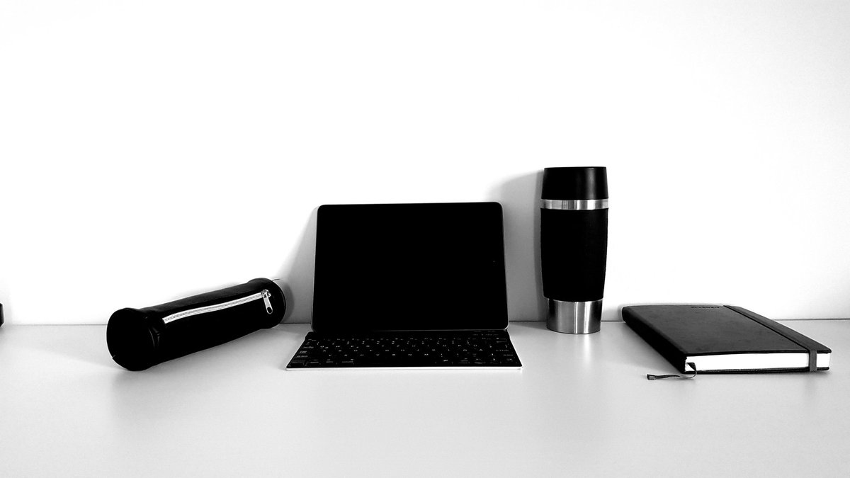 MarcTomfohrde's tweet photo. 4 things that have defined my life in the last months. #studying #officework #coffee #appointments Now I have a break, but the efforts of the past few months are in vain because of #Covid_19
_________________________
#marctomfohrde #trancefamily #stayathome  #klarheitkalender https://t.co/veTas2oL4H