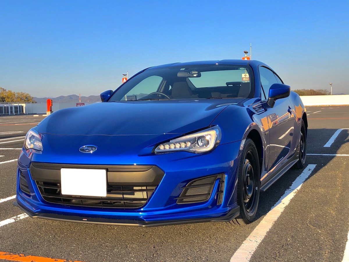 4704sti's tweet photo. 昨日、SUBARU BRZを納車しました！
中学生の頃から乗りたい車だったので大切にします！

 86/BRZ乗り・車好きの方、よろしくお願いします！

#BRZ
#トヨタ86 
#SUBARU
#車好きの人と繋がりたい https://t.co/EVdOiAhn1M