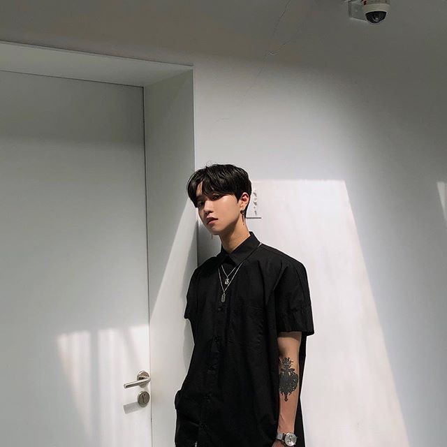 คิณณ์ tweet media