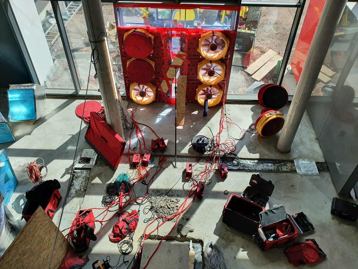 Passive Hospital Frankfurt-Höchst. The final airtight measurement last weekend showed a perfect result ! High quality confirmed by team BAM Germany and PH consulting Herz&amp;Lang (FlorianLang+RaphaelVibert):  n50 =0,13 1/h, ( 225.000 m³), q50=0,45 m³/m²/h, (62.000 m²).