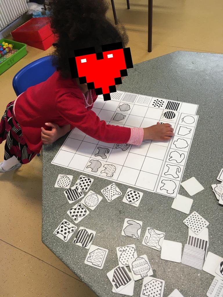 mariel6564's tweet photo. Semaine d'accueil des enfants des personnels soignants et de sécurité à l'école Nicolas Barré Saint Maur de Pau.
#MerciAuxSoignants #COVID19 #continuitepedagogique 
#TousMobilises #TousSolidaires https://t.co/98kePZO10n