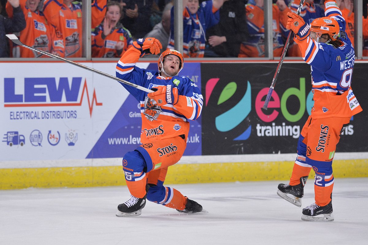 steelershockey's tweet photo. 📺 No one celebrates like @dowdy75 celebrates.

Whilst there isn't much to celebrate at the present time we can't wait to see more celebrations like this at the @SheffieldArena next season.

#BleedOrange https://t.co/ip8oKulZfm