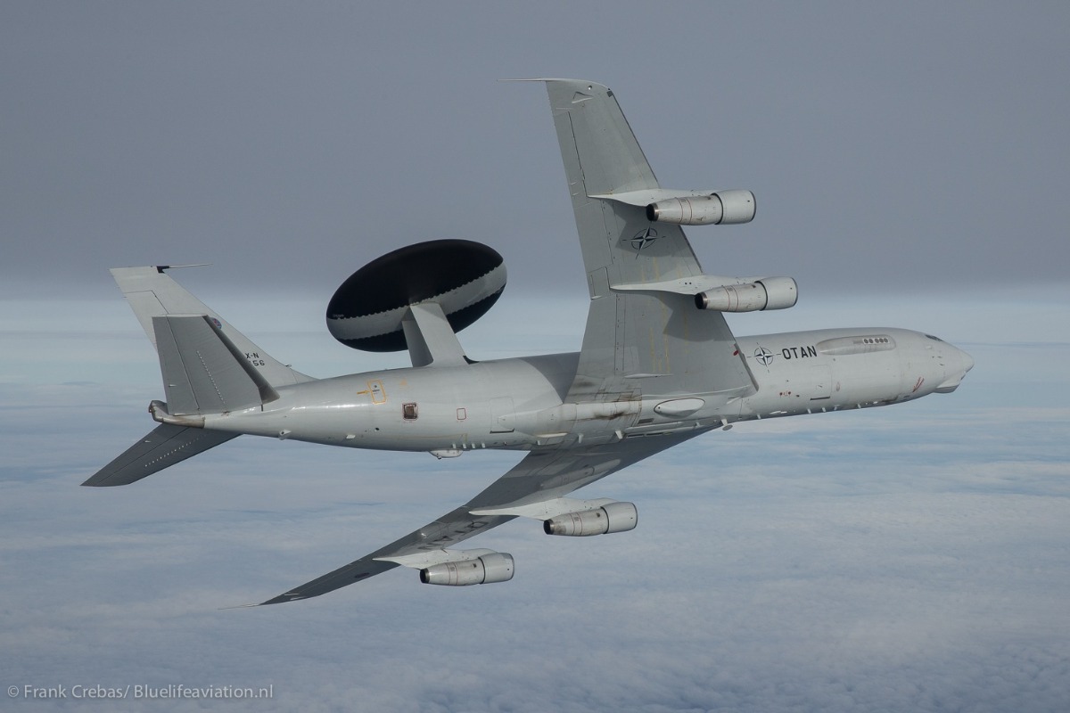 SHAPE_NATO's tweet photo. Demonstrating the significant role of #NATO AWACS in deterrence and defence, the whole team was immediately available to support operational tasks. Read more here https://t.co/mYBOTQhiH0 https://t.co/nkkDG56Yvd