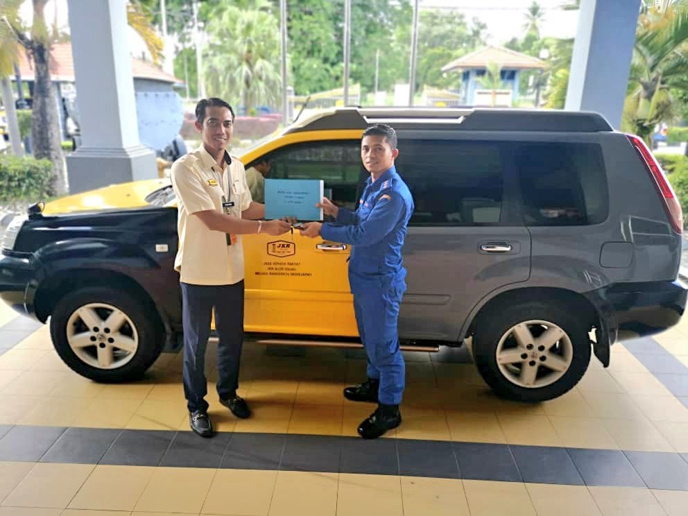 bukitmulia's tweet photo. JKR Melaka melalui Pejabat JD JKR Alor Gajah meminjamkan kenderaan pacuan 4 roda untuk kegunaan petugas di Setesen Kuarantin CREaTE sehingga PKD tamat @JKRMelaka @JKRMalaysia @SulaimanMdAli1 @mynadma @PetraJayaMP @JKRAlorGajah @arkamaluddin https://t.co/vcjFcE88AC