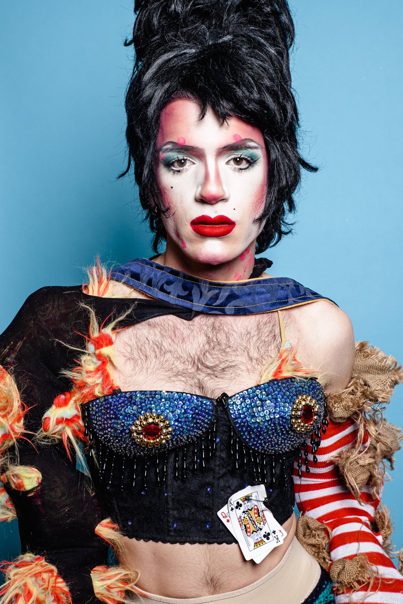 #OnAirNow new episode with Berlin-based guest Dynno Dada, drag artist and fashion designer originally from Greece and ex-Amsterdamer. 

tune in on lahmacun.hu from 11:11 to 12:12
photo credits : Henry W. Laurisch