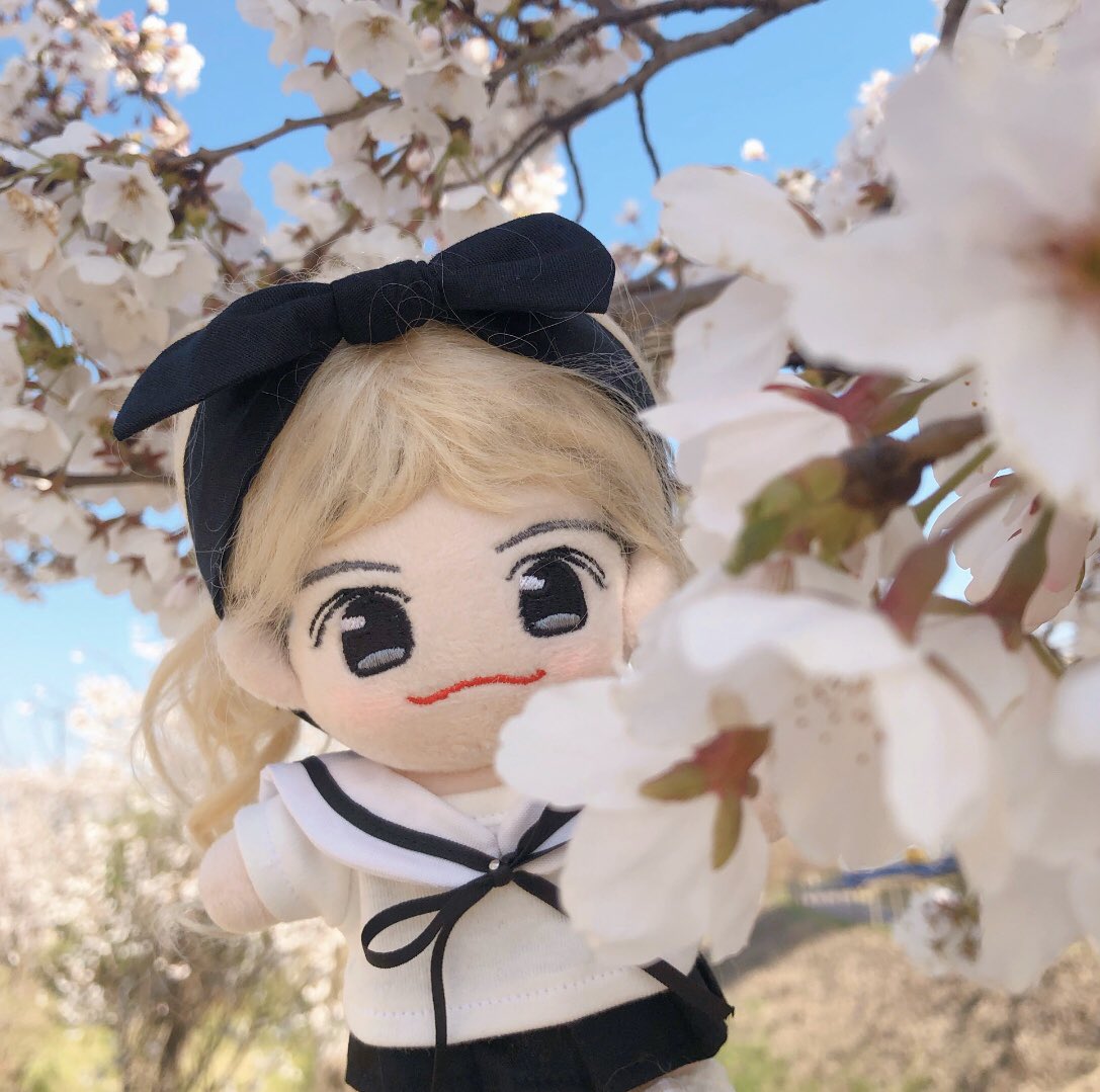 code_0608's tweet photo. 봄 봄 봄이 왔어요🌸🌸
집앞 벚나무가 활짝 피어서 벚꽃보고
기분좋아진 아기 쩨아라🎵

쁘띠살롱세트 @XingleeCloset

쁘띠살롱세트는 상시판매래요ฅʕ·ᴥ·ʔฅ
재오픈기념이벤트도 참여하러가요오

#씽그리옷장 #아기감자 #JR https://t.co/PjTxjtgTEJ