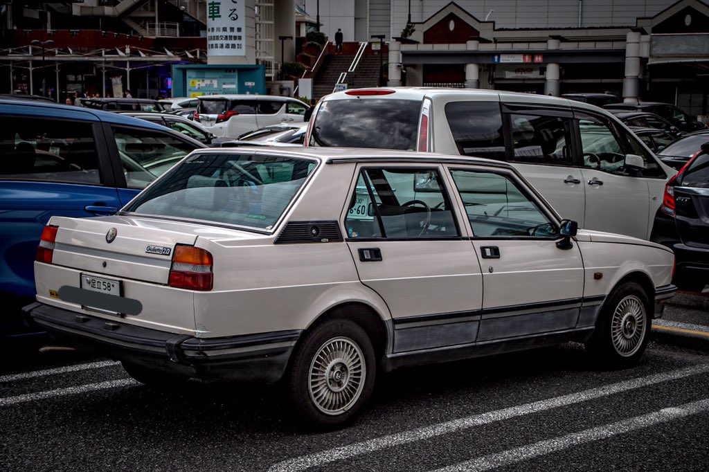 19bmw5i このジュリエッタはr30スカイラインのカタログ巻末でも紹介され 設計上の目標にあったクルマの一台とされています Vgエンジンの開発の際もアルファ 6を参考にしたり ご存知アルファロメオ アルナ N12パルサー では合弁事業を起こしたり