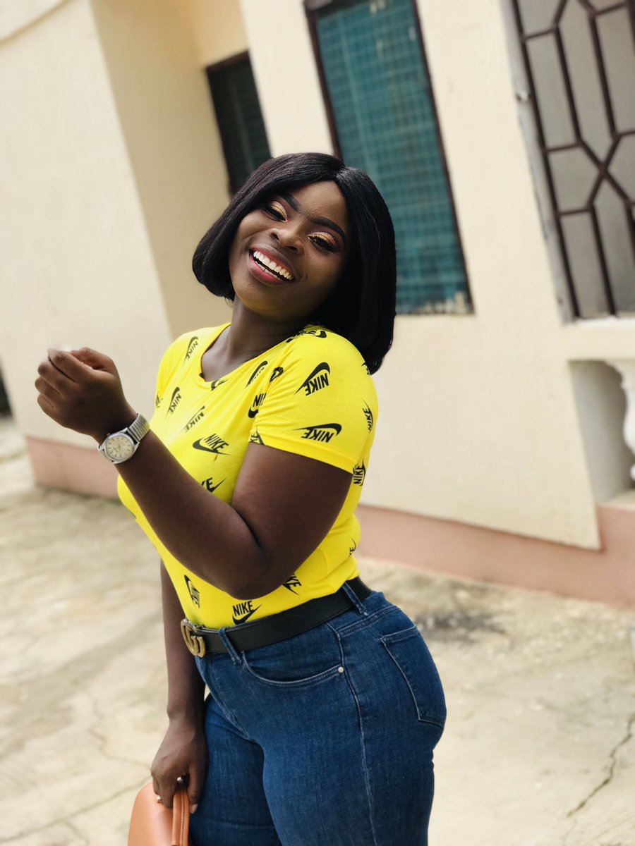 AdwoaPufa's tweet photo. Ok today is Monday and am Monday born any surprise for me 🤦🏽‍♀️🥰💞 https://t.co/n9OqLEdaCS
