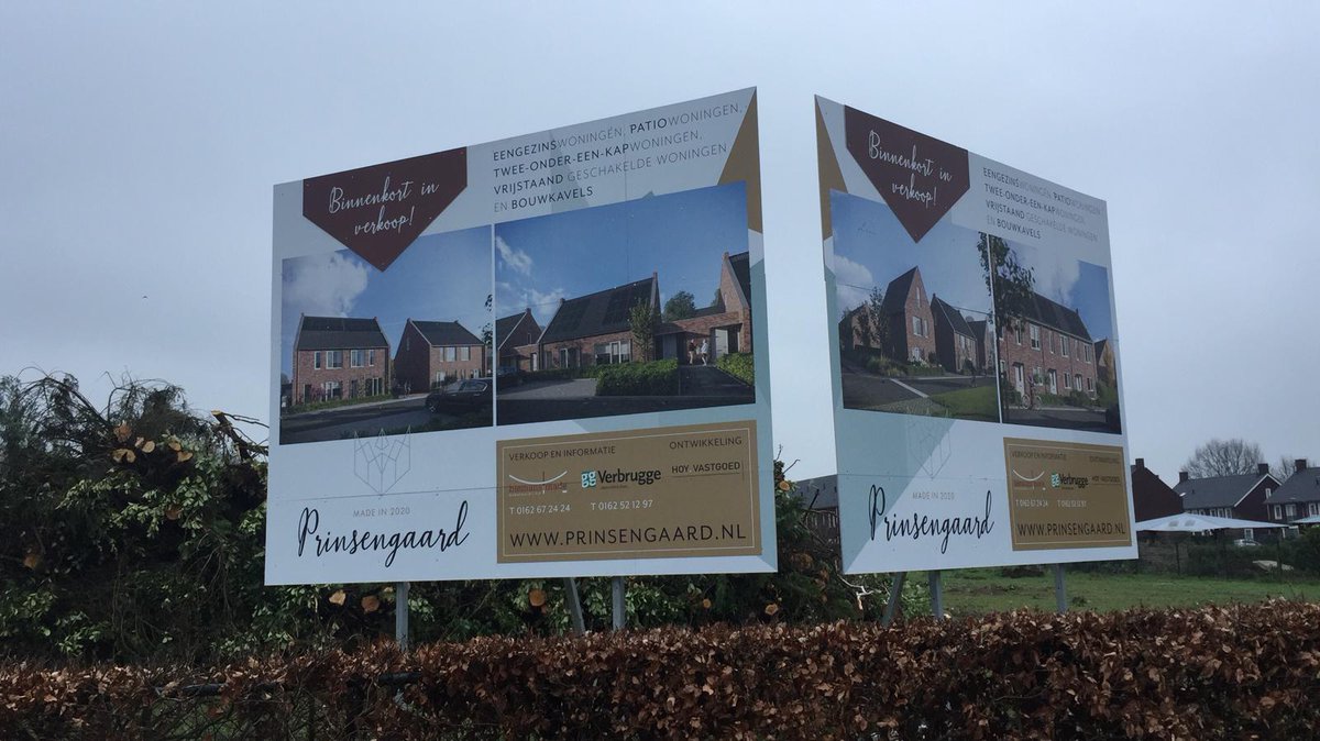 De verkoop van Project #Prinsengaard in #Made is van start gegaan. Wij plaatsten 2 #projectborden op onze constructie van beton en staal in een v-opstelling om het publiek te informeren. signmatch.nl/uitgelicht/pro…