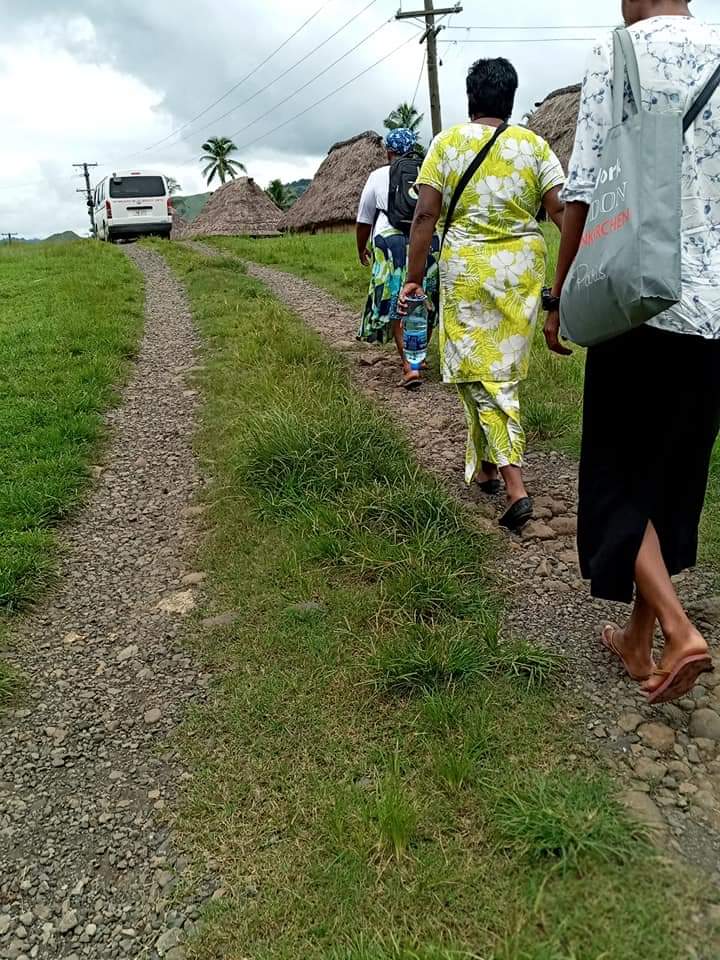 batiwaci's tweet photo. Protected by mountains and ridges the #BaDCOSS @Covid19 awarness team visited Navala one of the few settlements in Fiji which remains fully traditional architecturally @VaniCatanasiga @rasili_sepesa @fijitimes https://t.co/OxN8Exo9qo