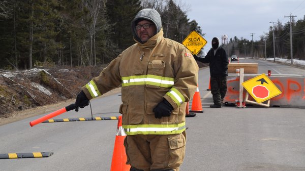 Curfews, checkpoints and community watch: How First Nations communities are responding to COVID-19  bddy.me/2JGOpDj