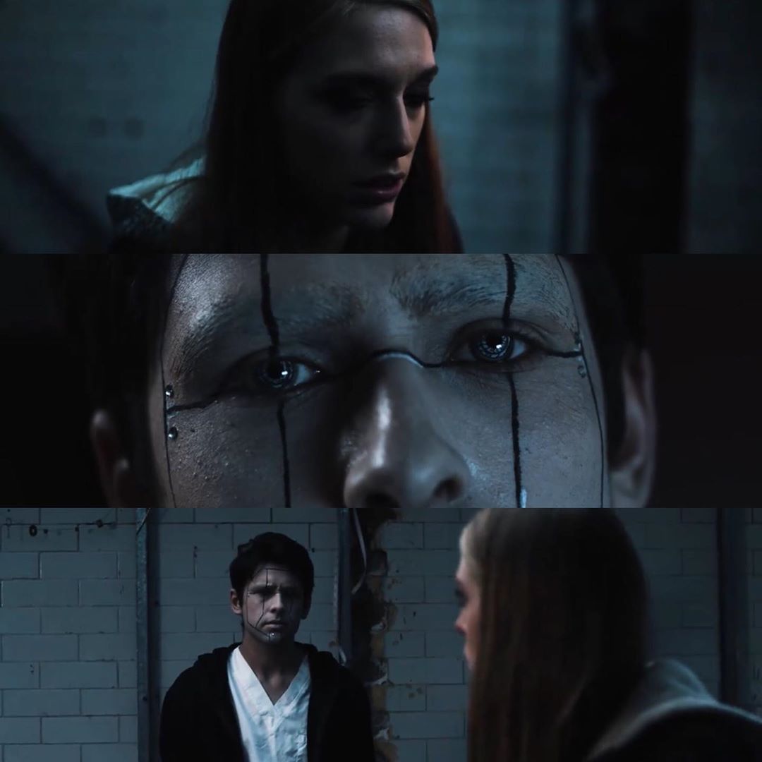 EntityProdCo's tweet photo. “Why are you helping me? Because it’s kind" - A few still frames from “a1f” a science fiction film we produced last year. Director of Photography: @elliottjkramer 
#filmproduction #indiefilm #sciencefiction #humans #blackmirror #panasonic #samyang https://t.co/yUj6zJOeb1
