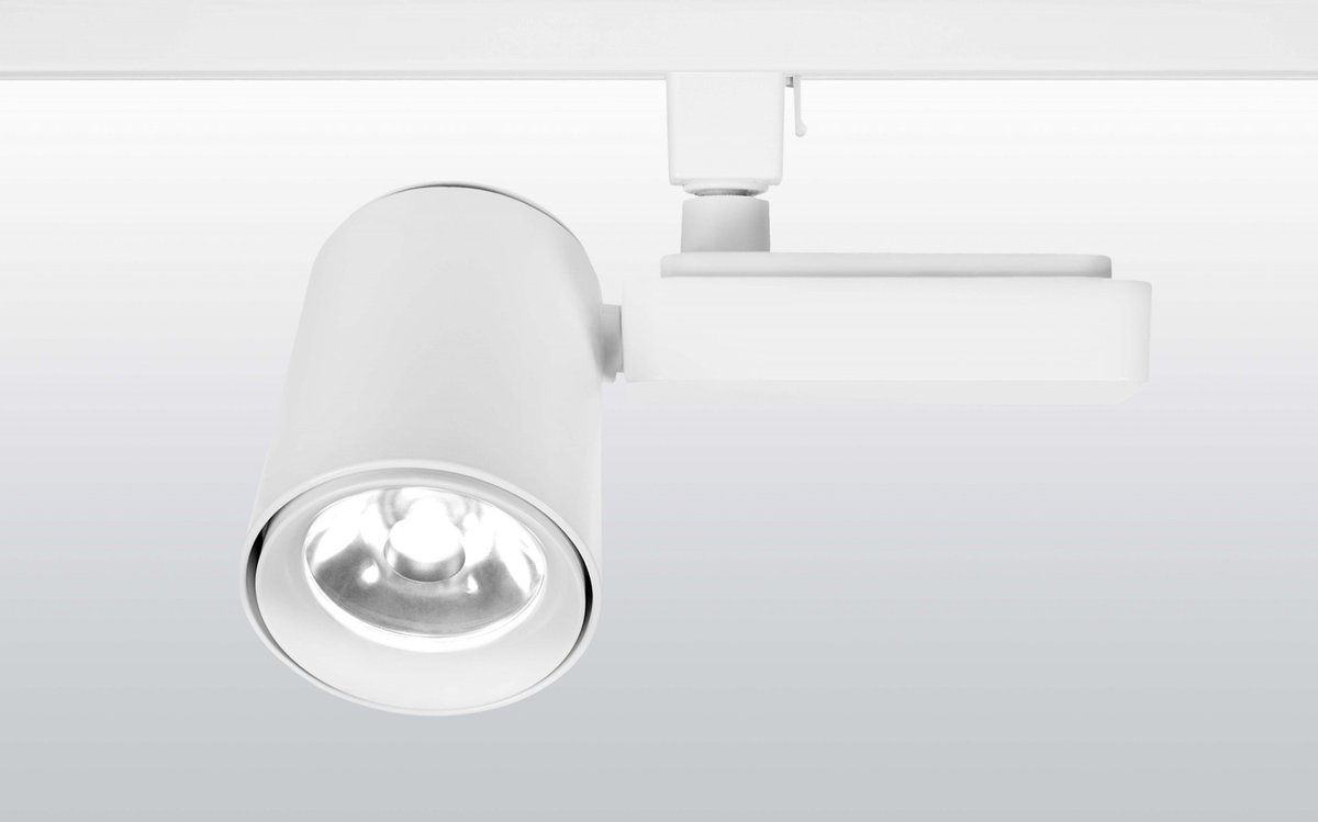 spectrumltg's tweet photo. #ManufacturerMonday | Spot NIO by Lumenpulse
The Spot NIO is a LED spotlight available in both 1 circuit and 2 circuit tracks with 355° horizontal adjustability, and 180° vertical adjustability.
#spectrumltgaustin #ledlightingaustin https://t.co/ark64U4A8I