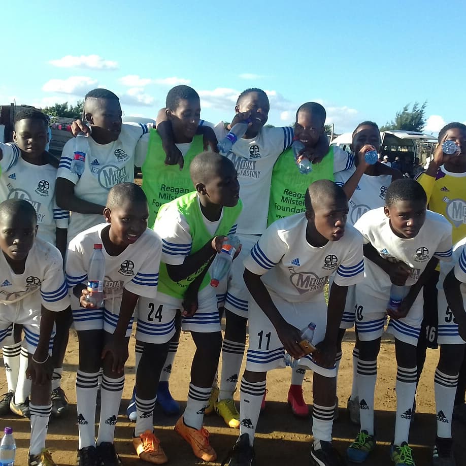 development_fc's tweet photo. On this day Liverpool hosted 2nd Annual Tournament

Liverpool hosted 2nd Annual tournament on the 6th April 2019. It was a successful tournament won by Liverpool after penalties shootout .
#TheMarkFishFoundation #Liverpool2ndAnnualTournament #Teamyodumo https://t.co/v1eHmhPMwA