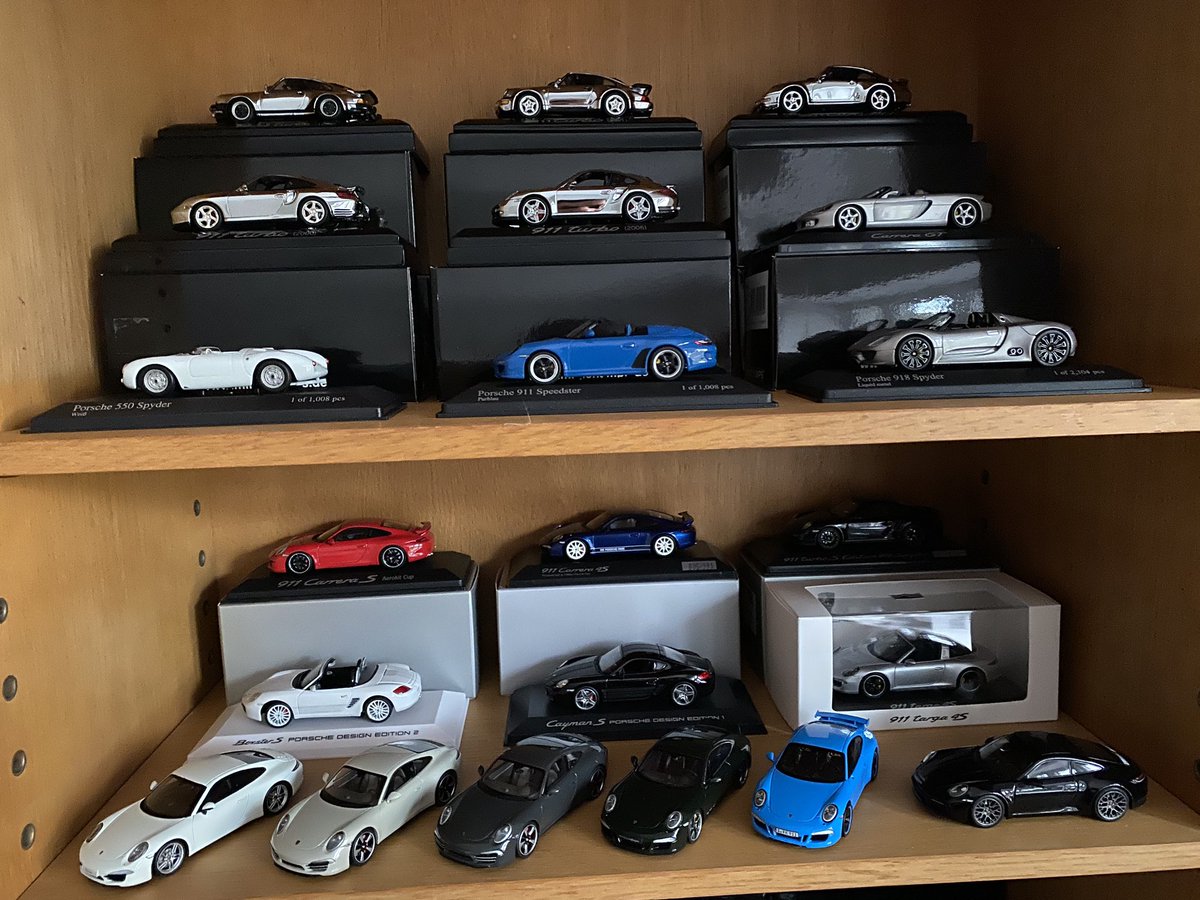 artmycar's tweet photo. I have a few 911’s 😃 @Porschenewcastl https://t.co/pV8s439sWi