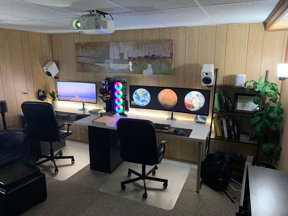 Thermaltake_fr's tweet photo. Prêts pour une nouvelle semaine ?
Courage à tous !

#Thermaltake #CoreP90 

Crédit 📸 : u/fingerz11 https://t.co/wBUQ74vLmv