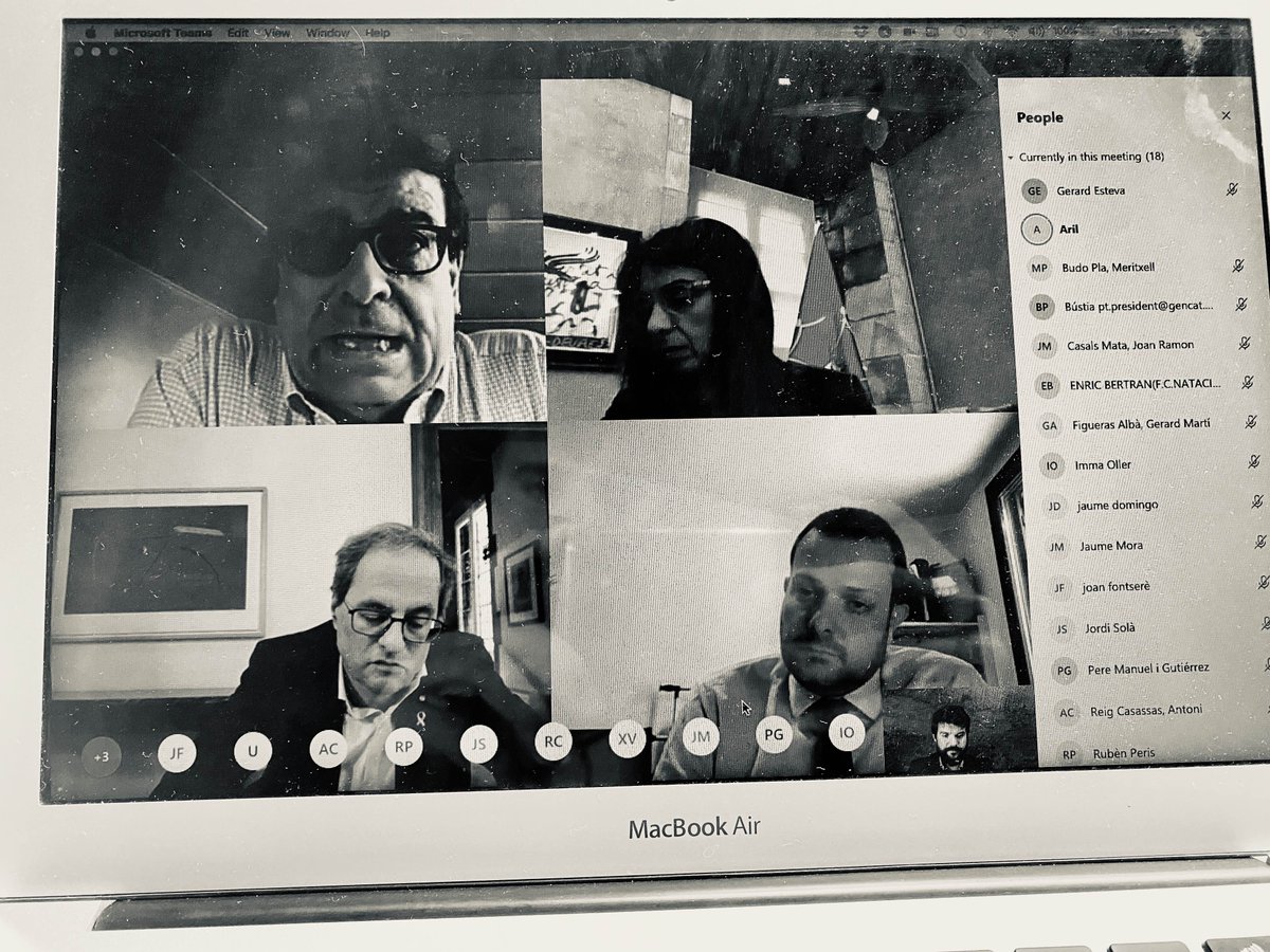 gerardesteva's tweet photo. Trobada amb MHP @QuimTorraiPla @meritxellbudo i @gfigueras i representants del sector per coordinar accions en favor de les entitats. Li hem transmès la necessitat d’un “Pla Marshall per a l’esport”: digitalització, fiscalitat, ocupació i finançament. https://t.co/DLvrs7QRdc
