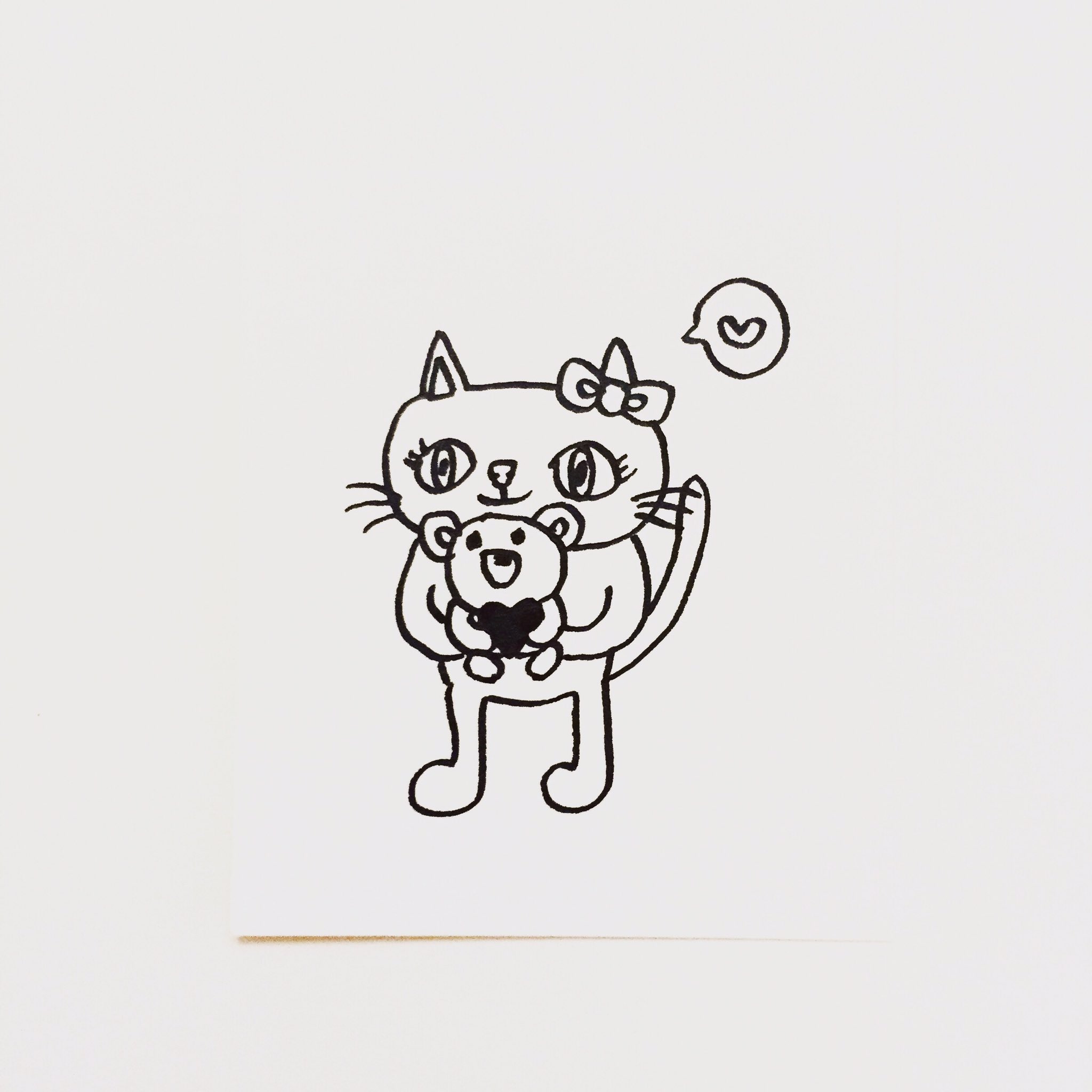 تويتر 肌子 على تويتر 今日のイラストはコレ ｪ クマのぬいぐるみを抱っこしてる猫 イラスト 猫 ネコ ねこ オリジナル ペン画 アナログ画 絵 猫の絵 白黒猫 白猫 T Co 597k4jv0oj