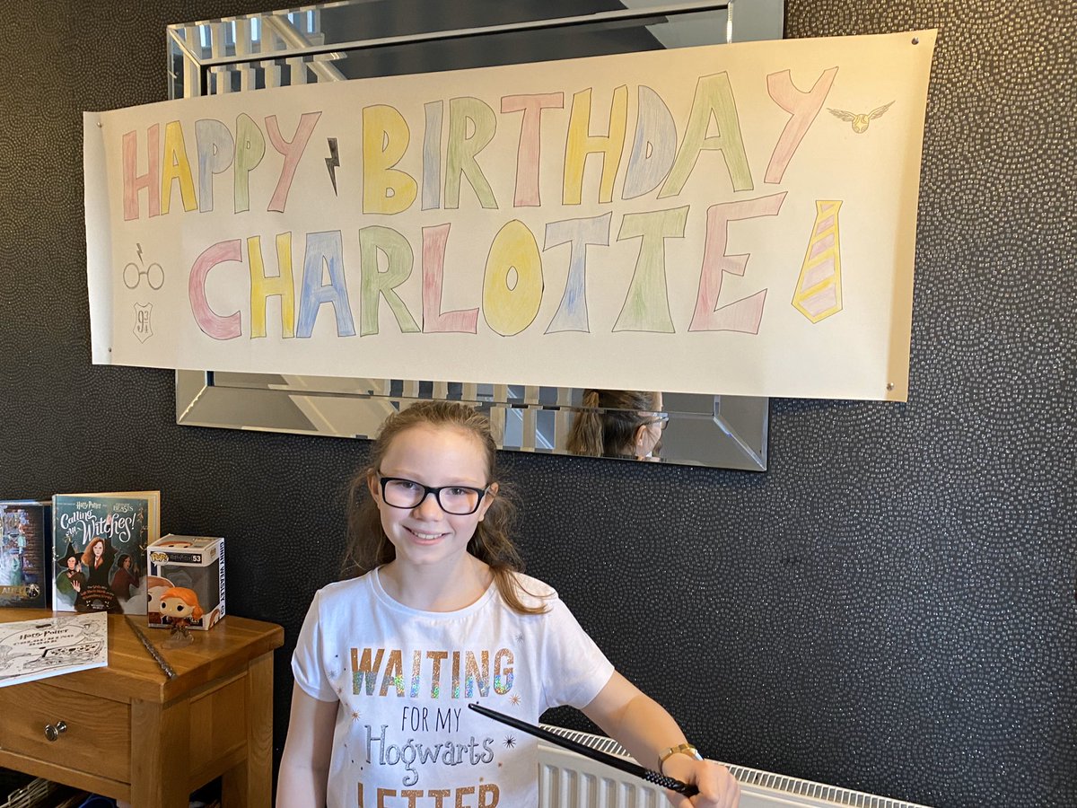 MummyH123's tweet photo. Huge Happy 10th Birthday to our little Harry Potter fan 🎉🎈 @jk_rowling @thisisbwright @EmmaWatson https://t.co/XHojylPIvX