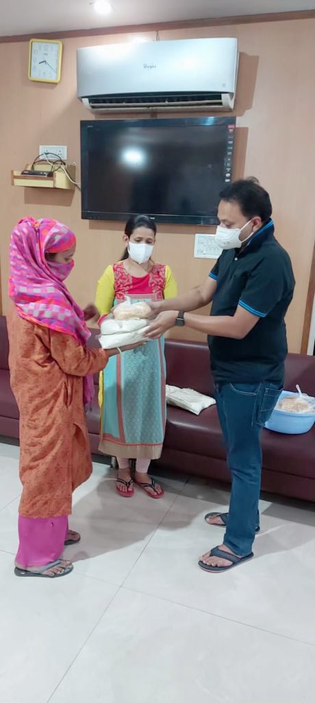 DrVermaAshutosh's tweet photo. Small steps which I can do...
U also try...it matters.
#covidindia #lockdowneffect  @yadavakhilesh @MediaCellSP @samajwadiparty @dimpleyadav @NareshUttamSP @UPSamajwadi @CMOfficeUP https://t.co/ry2zMlhEWl