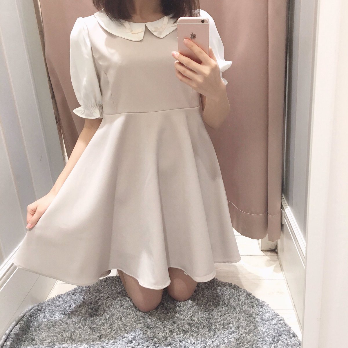 Evelyn A Twitter 新宿店 ୨୧ 𝑜𝑛𝑒 𝑝𝑖𝑒𝑐𝑒 人気のワンピースの半袖ver を着てみました Aラインのシルエットと襟のリボンが可愛いです 暖かくなったらおでかけに着ていただけるので ぜひ落ち着いたら店頭にてご覧くださいませ 7900 Tax