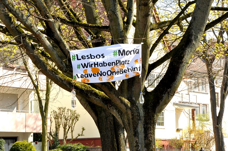 FreiraumeH's tweet photo. Frisches Lüftchen gefällig?
Dann ab nach draußen, denn beim Spaziergang zu Sedanallee und Platz der Weißen Rose gibts ab jetzt Verschönerungen.

Die Tranpis freuen sich übrigens über Zuwachs.
@SeebrueckeHi
@eg_hildesheim 
@afn_hildesheim
@SDSHildesheim 
@PARTEIhi
@FFFhildesheim https://t.co/29qT6lE1Oh