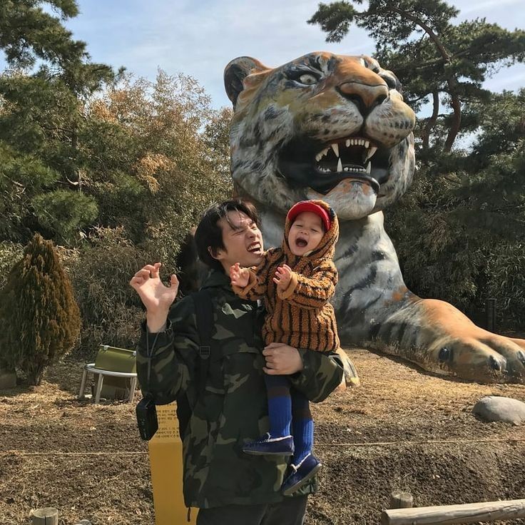Hoshi- TIGER CUB- loves his baby a lot- you won't even get to hold the child bc he always spends time with the baby- brings him/her to the zoo to see tigers - hyper Dad and just adores them so much 